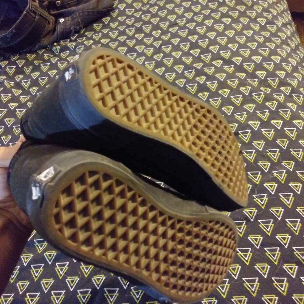 Vans - Picture 4 of 4